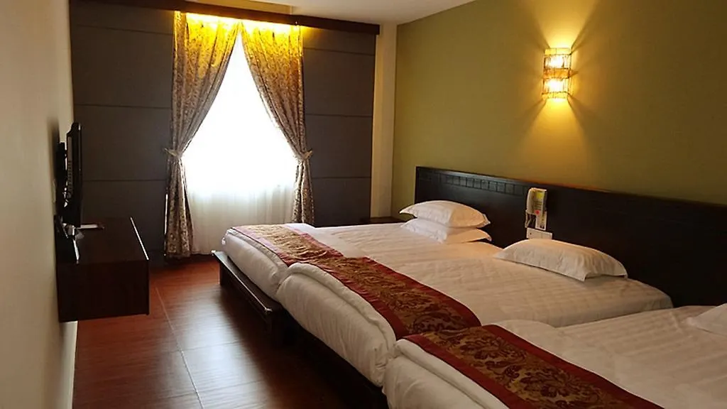Herald Hotel Malacca 2*,